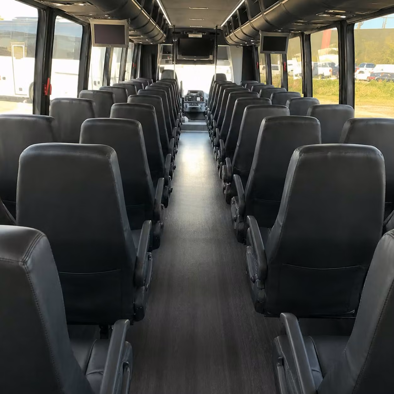 carson 25 passenger minibus rental