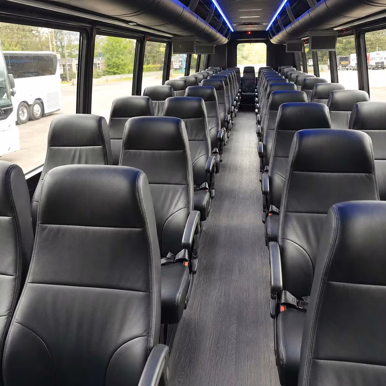 carson 35 passenger minibus rental
